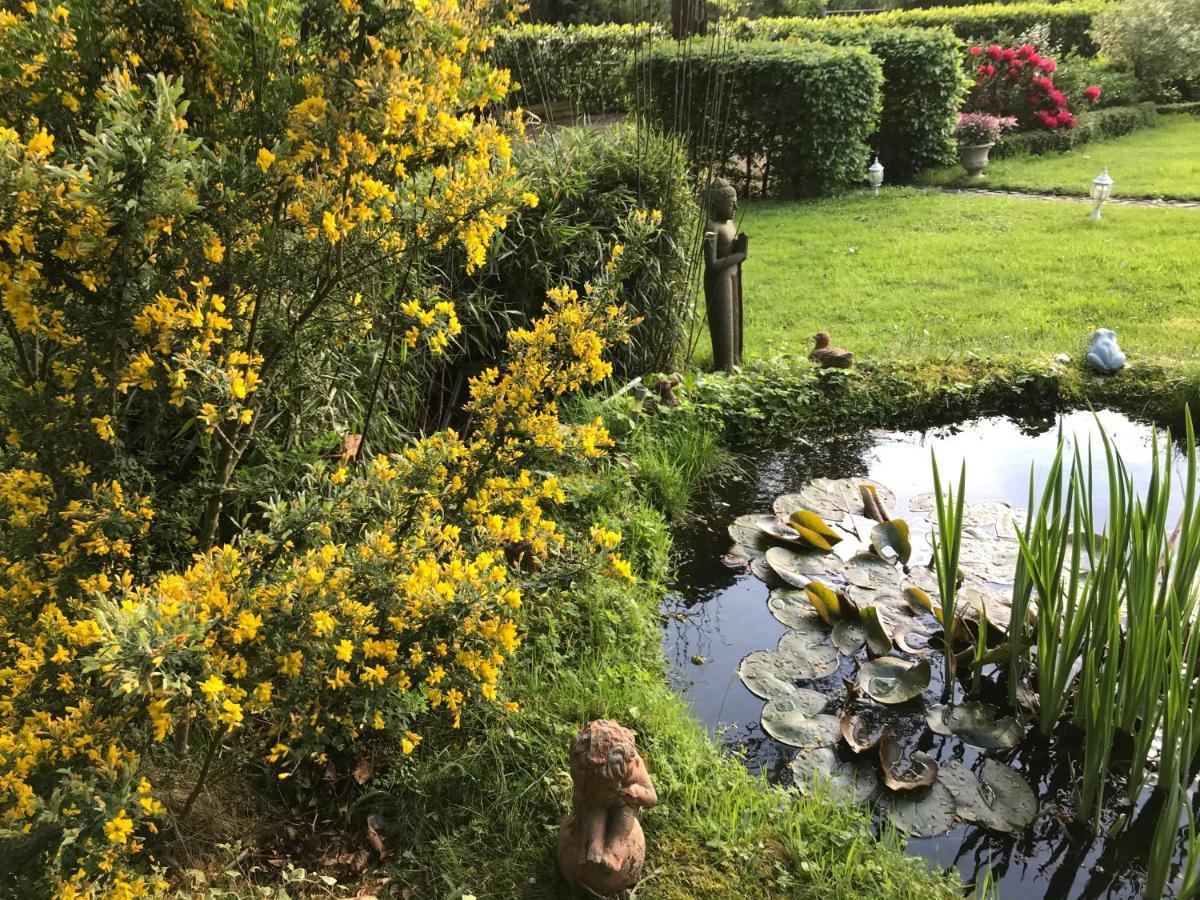 Bed and Breakfast Les Chaumieres Du Pays D'Auge Le Breuil-en-Auge Екстер'єр фото
