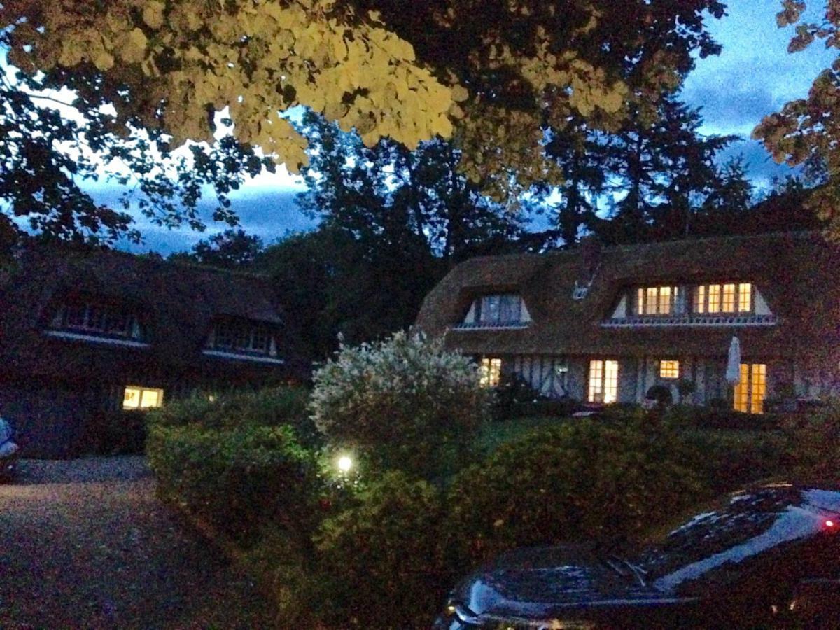 Bed and Breakfast Les Chaumieres Du Pays D'Auge Le Breuil-en-Auge Екстер'єр фото